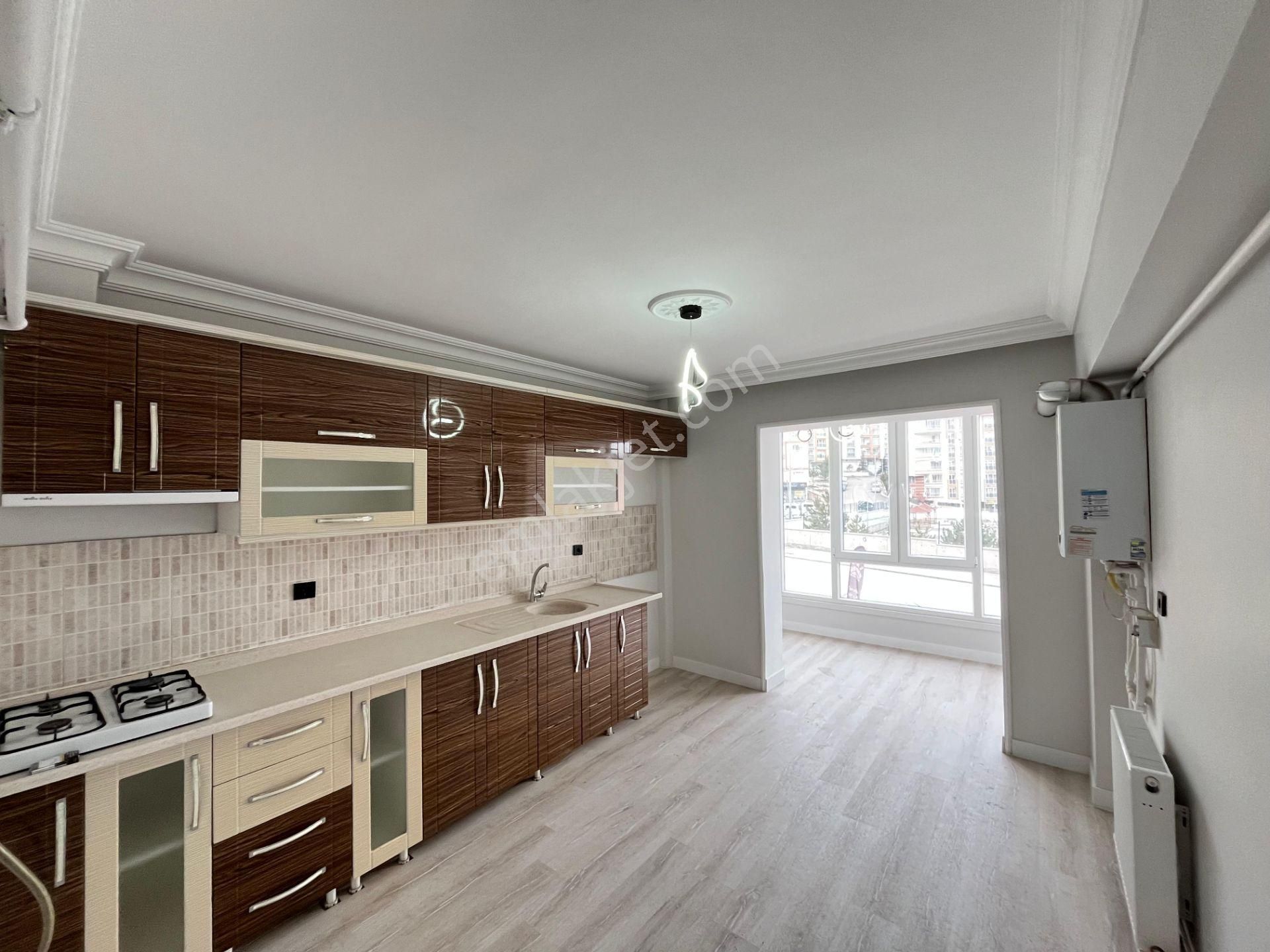 Ümitova Caddesinde 3+1 Full Yapılı 135 M2 - Görsel 23