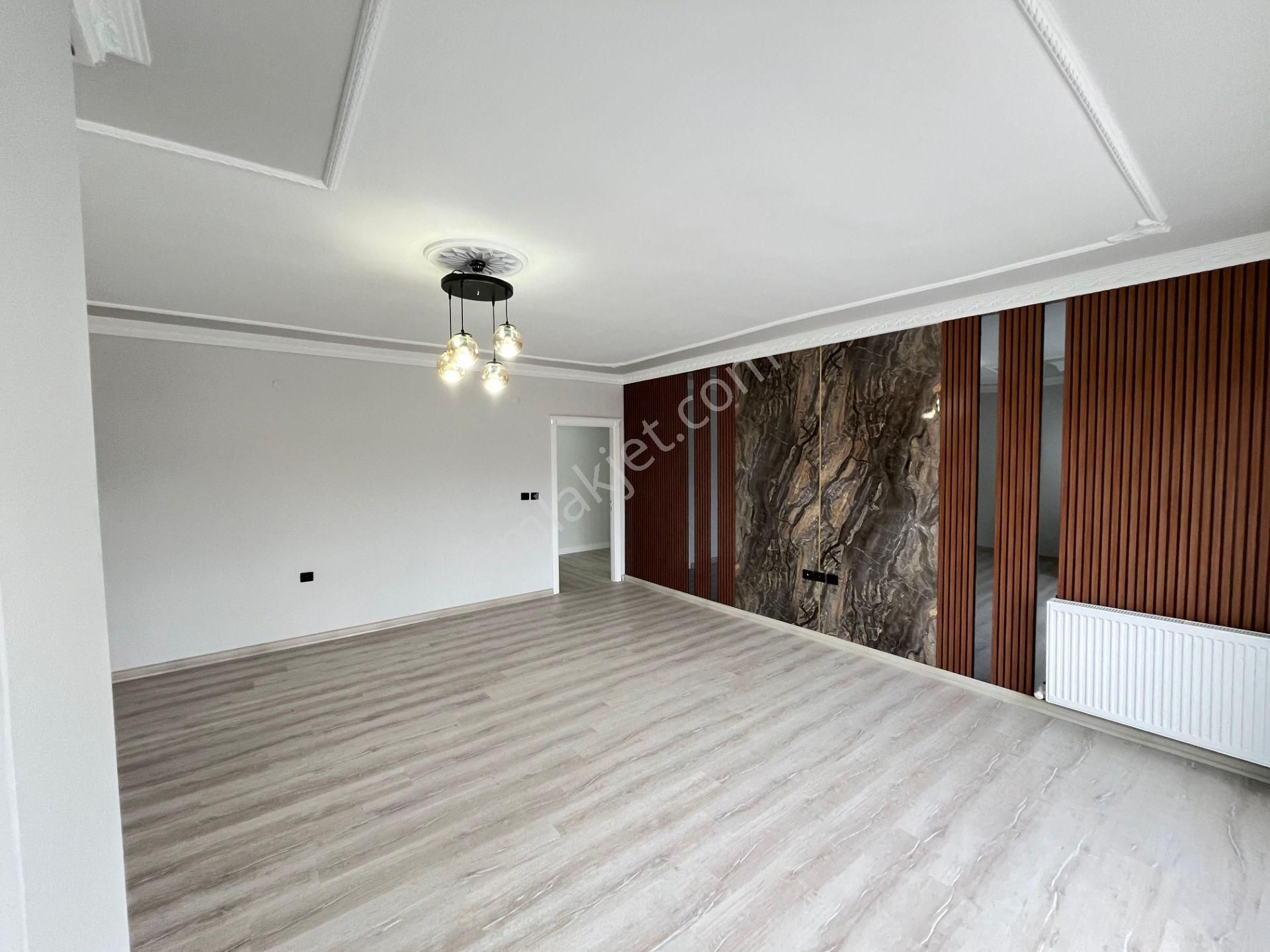 Ümitova Caddesinde 3+1 Full Yapılı 135 M2 - Görsel 24