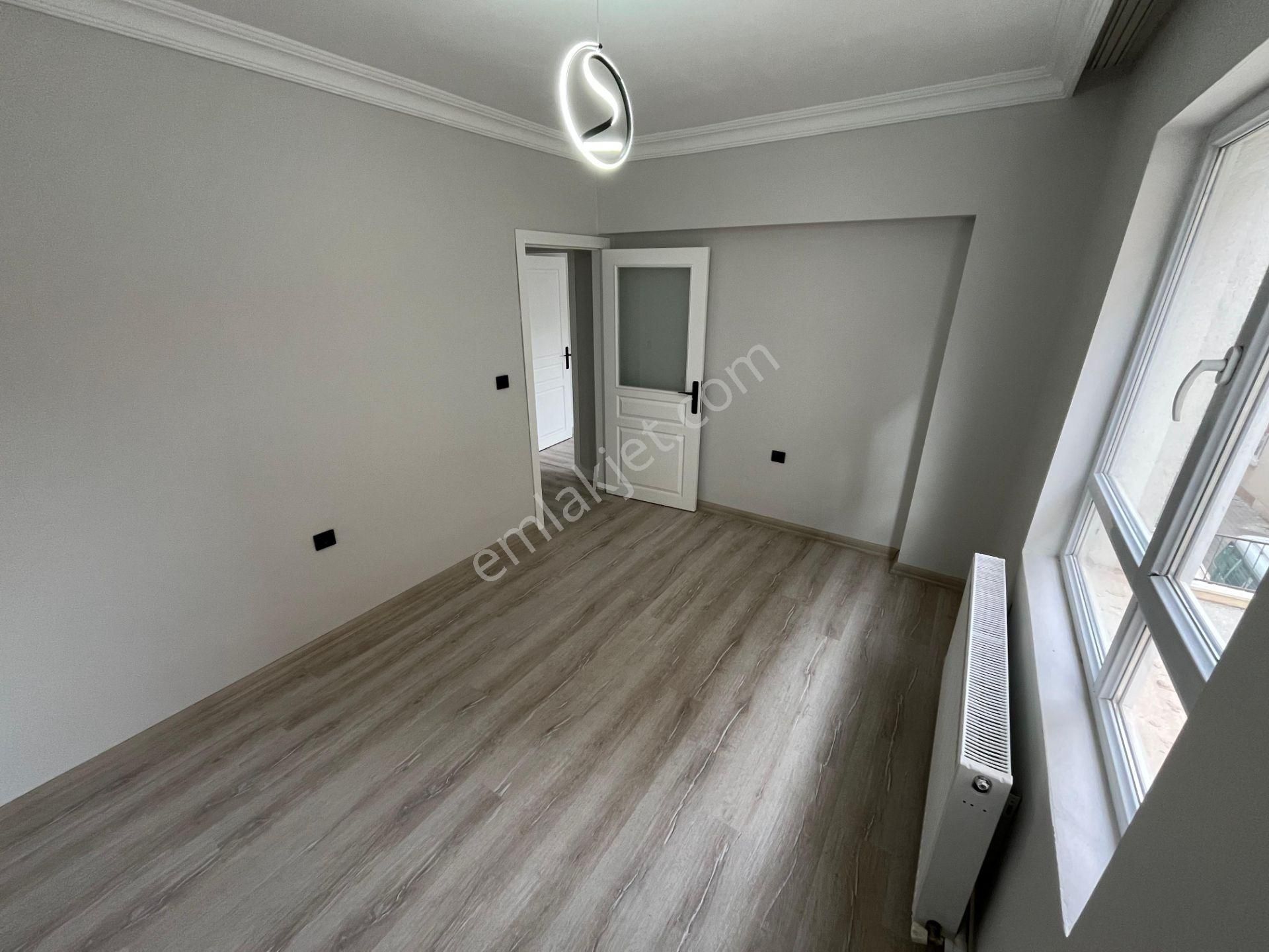 Ümitova Caddesinde 3+1 Full Yapılı 135 M2 - Görsel 7