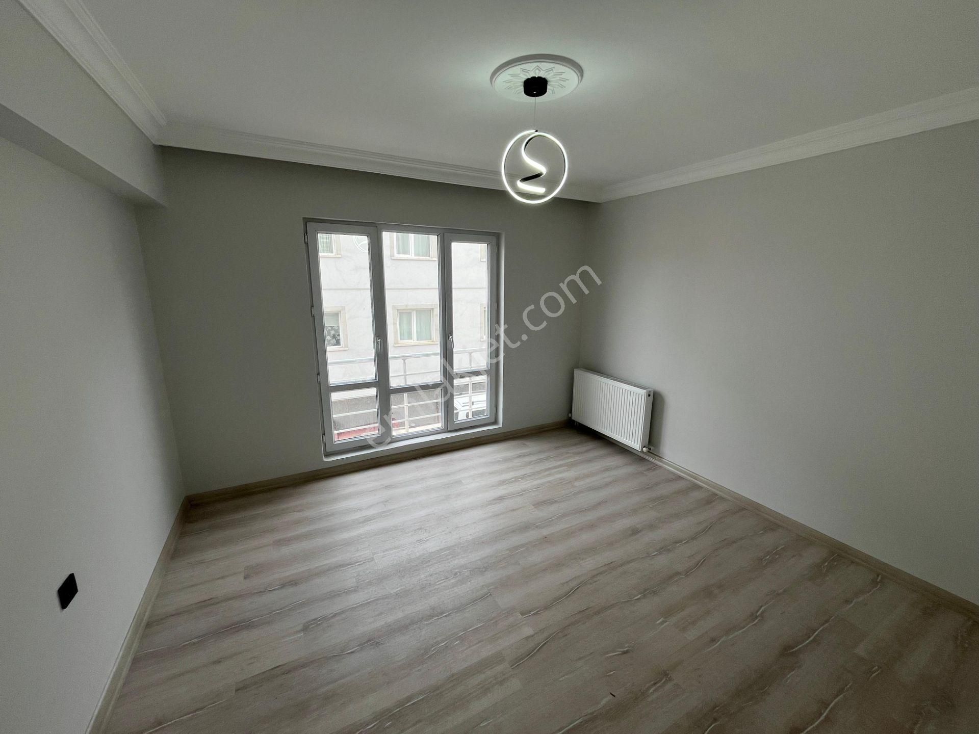 Ümitova Caddesinde 3+1 Full Yapılı 135 M2 - Görsel 19