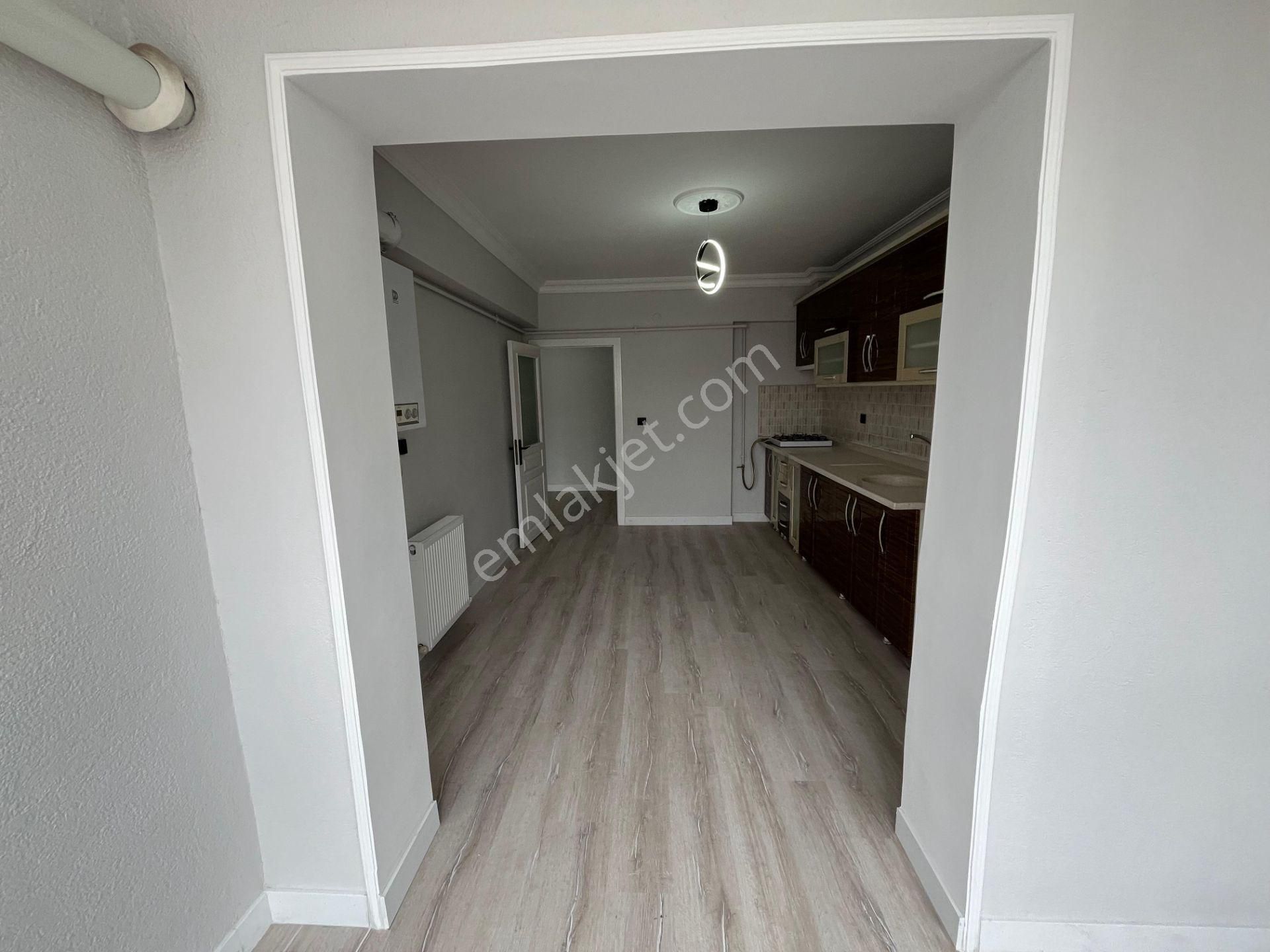 Ümitova Caddesinde 3+1 Full Yapılı 135 M2 - Görsel 8