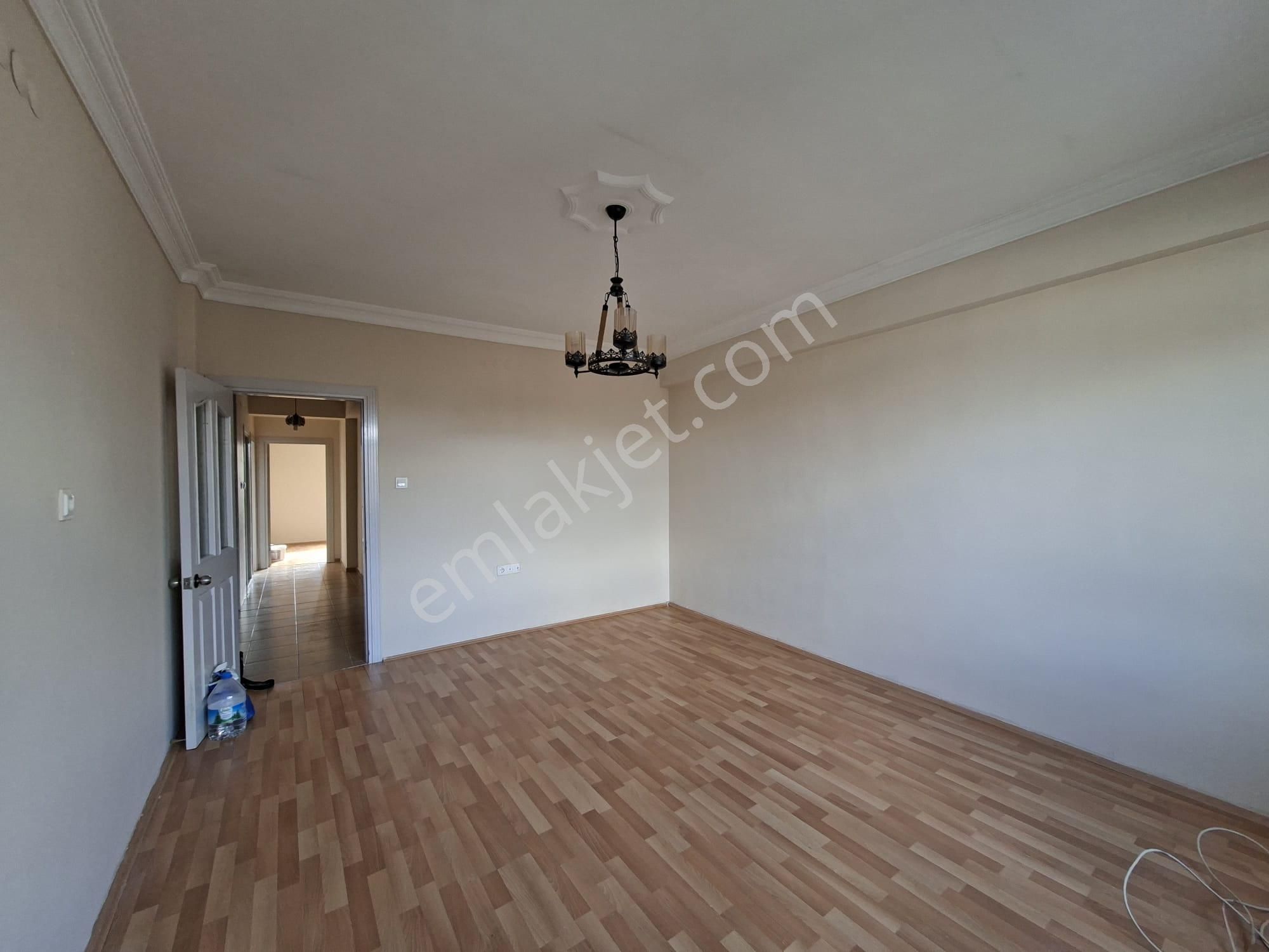 Recep Ümit Emlak'tan Ömerağa Mahallesinde Turgut Reis Caddesi Üzerinde Satılık 2+1 Daire - Görsel 15