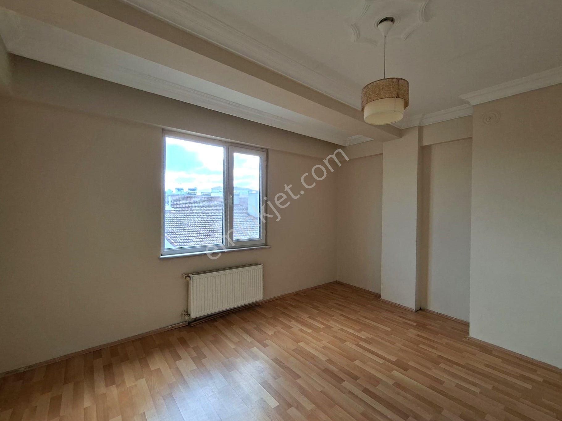 Recep Ümit Emlak'tan Ömerağa Mahallesinde Turgut Reis Caddesi Üzerinde Satılık 2+1 Daire - Görsel 16