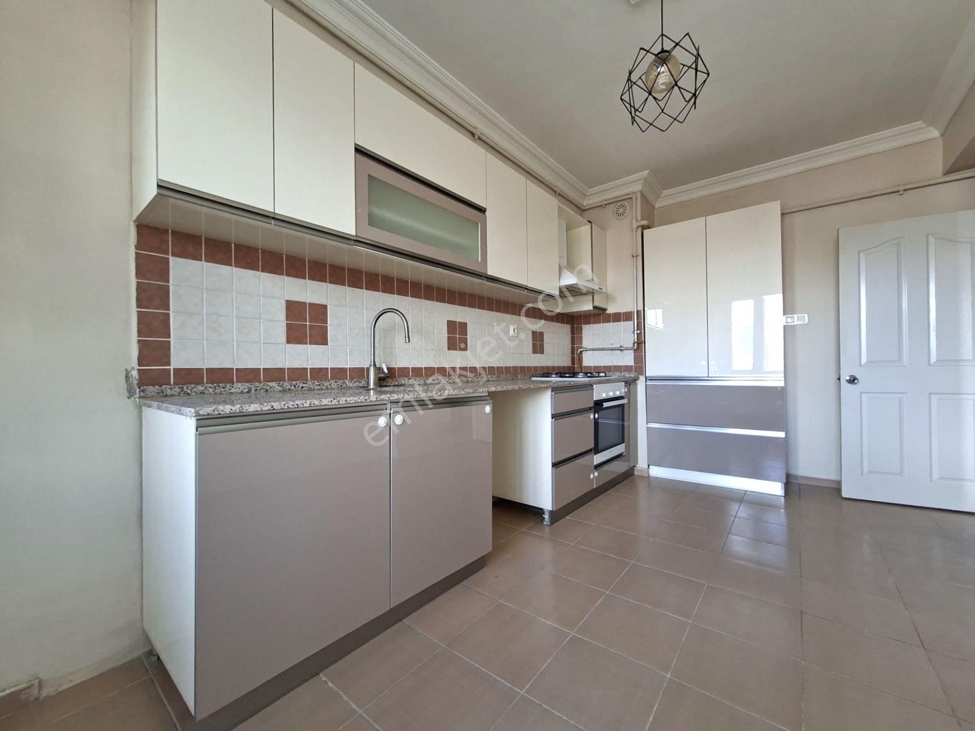 Recep Ümit Emlak'tan Ömerağa Mahallesinde Turgut Reis Caddesi Üzerinde Satılık 2+1 Daire - Görsel 7