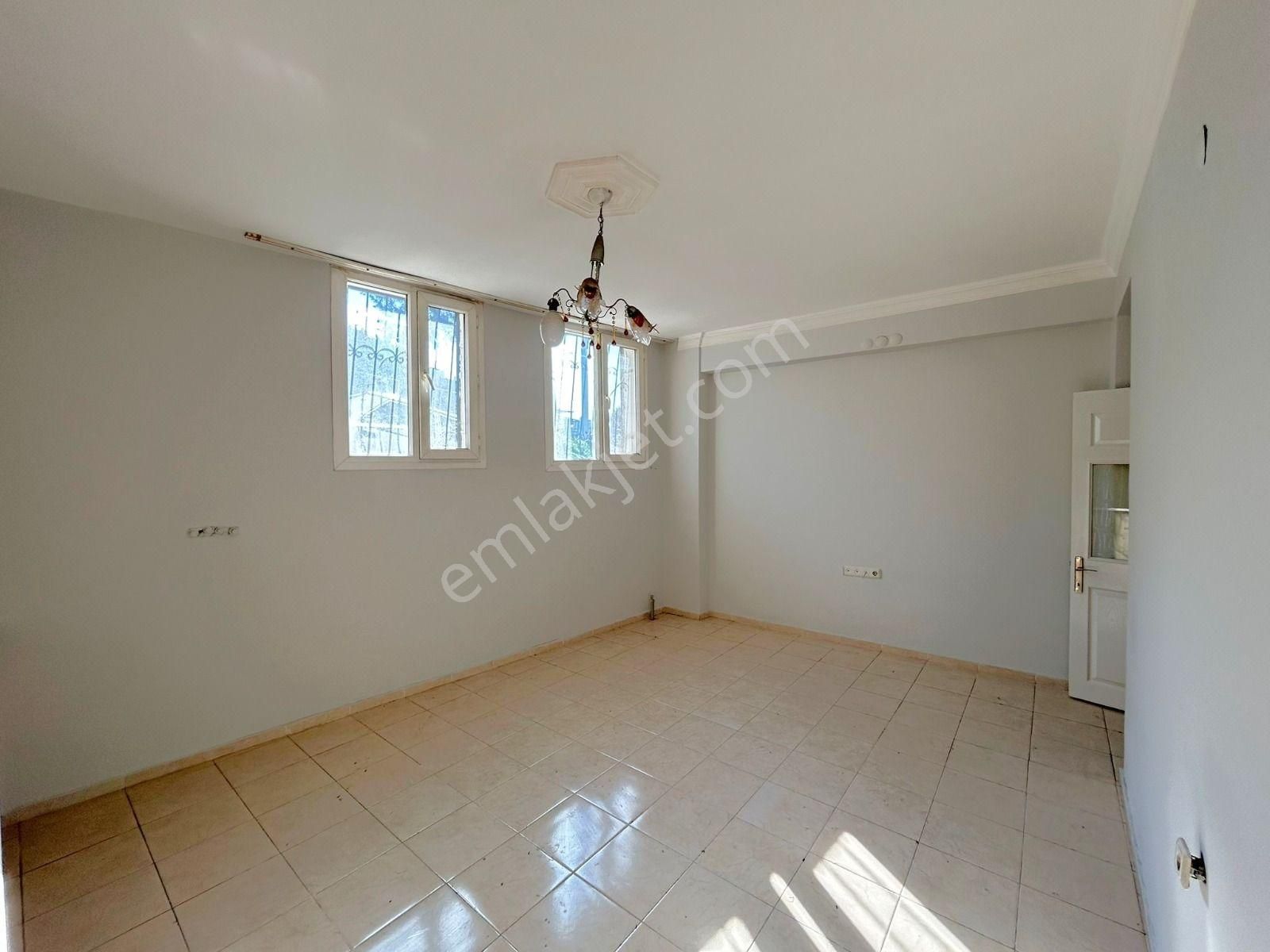 Acill Buca Çamlık Mah.de Uçanyol Yanı 2+1 75m2 A.mutfak Giriş Kat Satılık Daire - Görsel 2