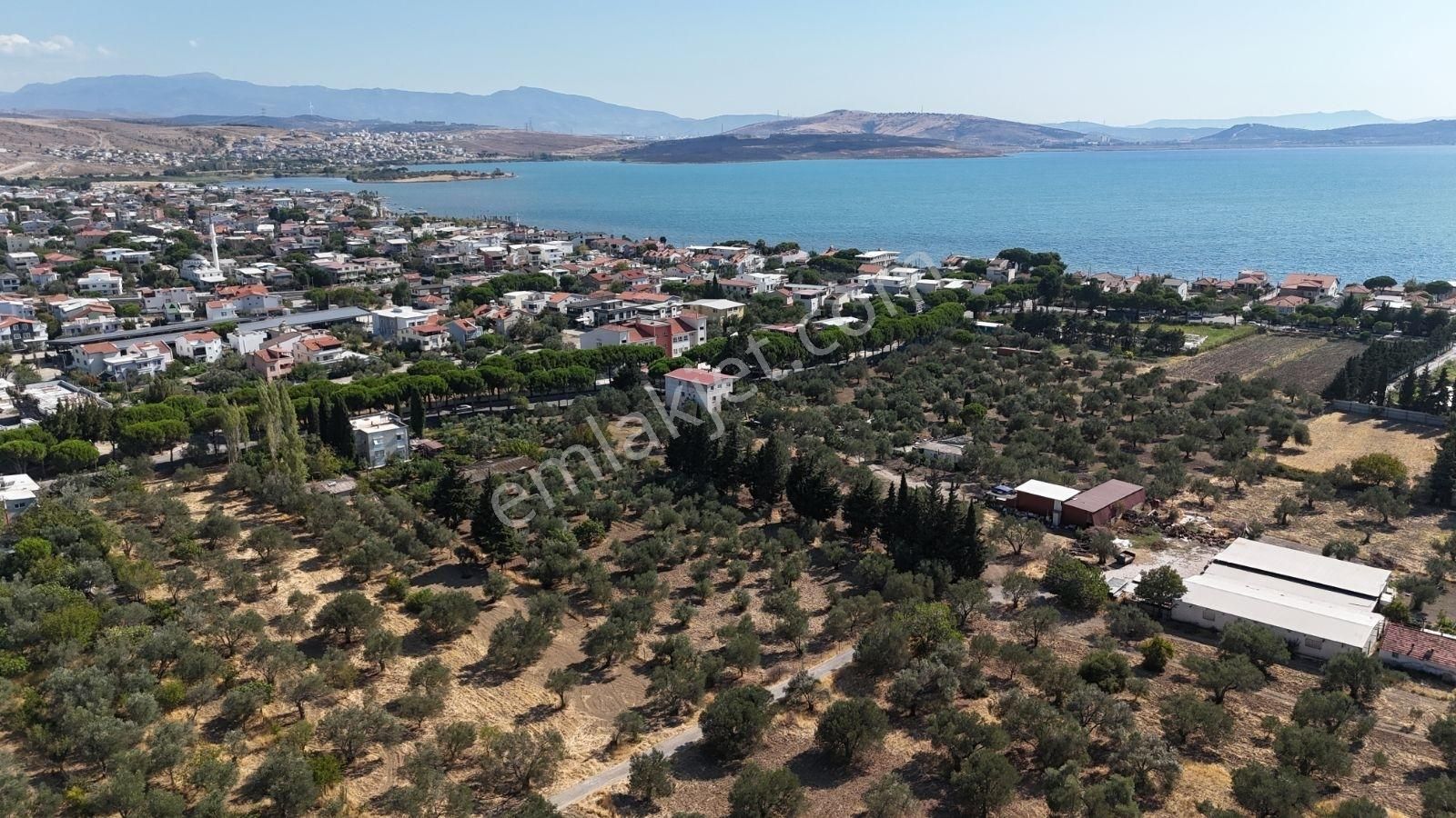 Fırsat İzmir Aliağa Yeni Şakran 2 Katlı Apartman Ve 7202 M² Arsa - Görsel 15