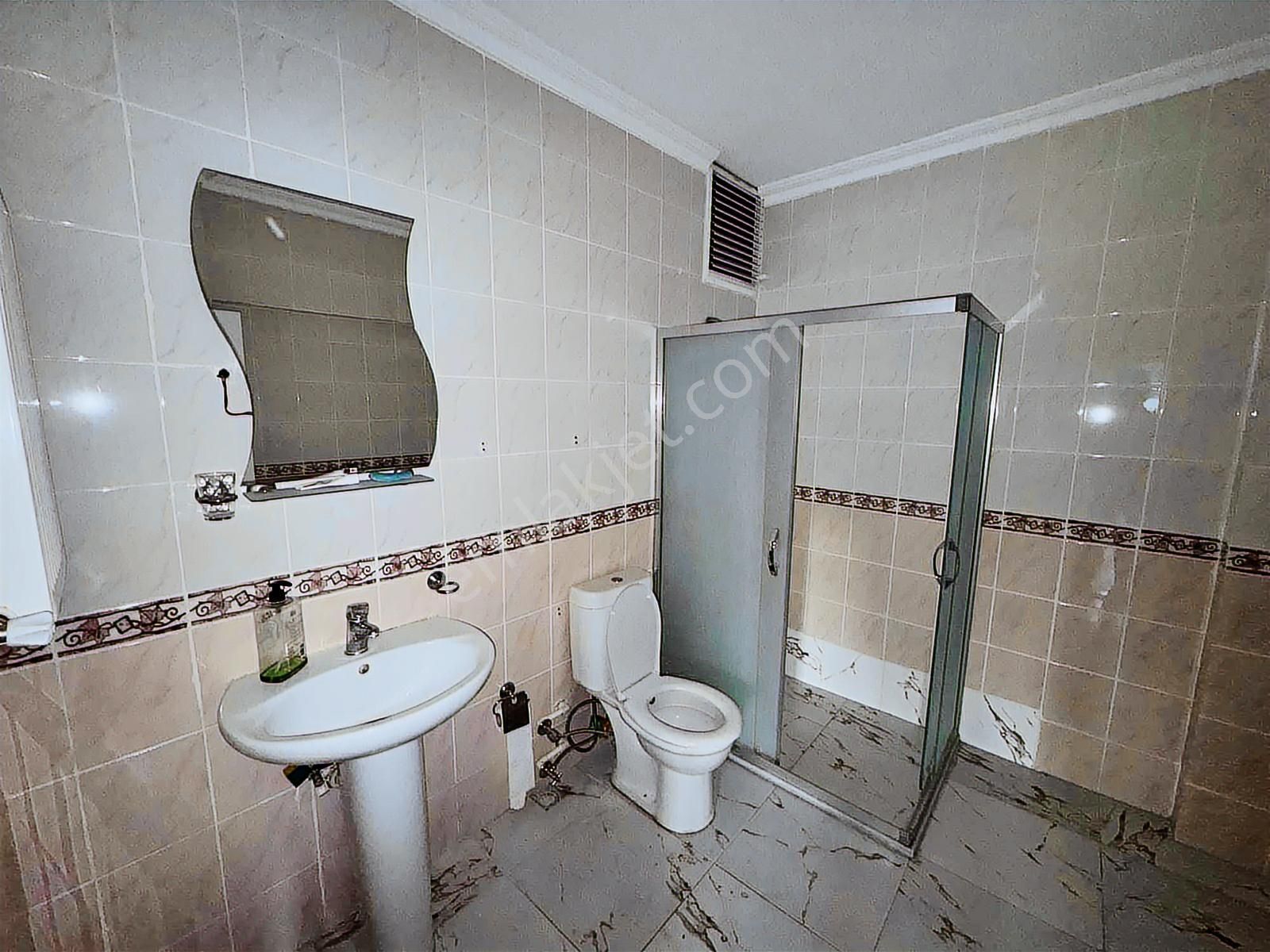 Aile Binasında 3+1 Kat Mülkiyetli 130 M2 Daire !!! - Görsel 19