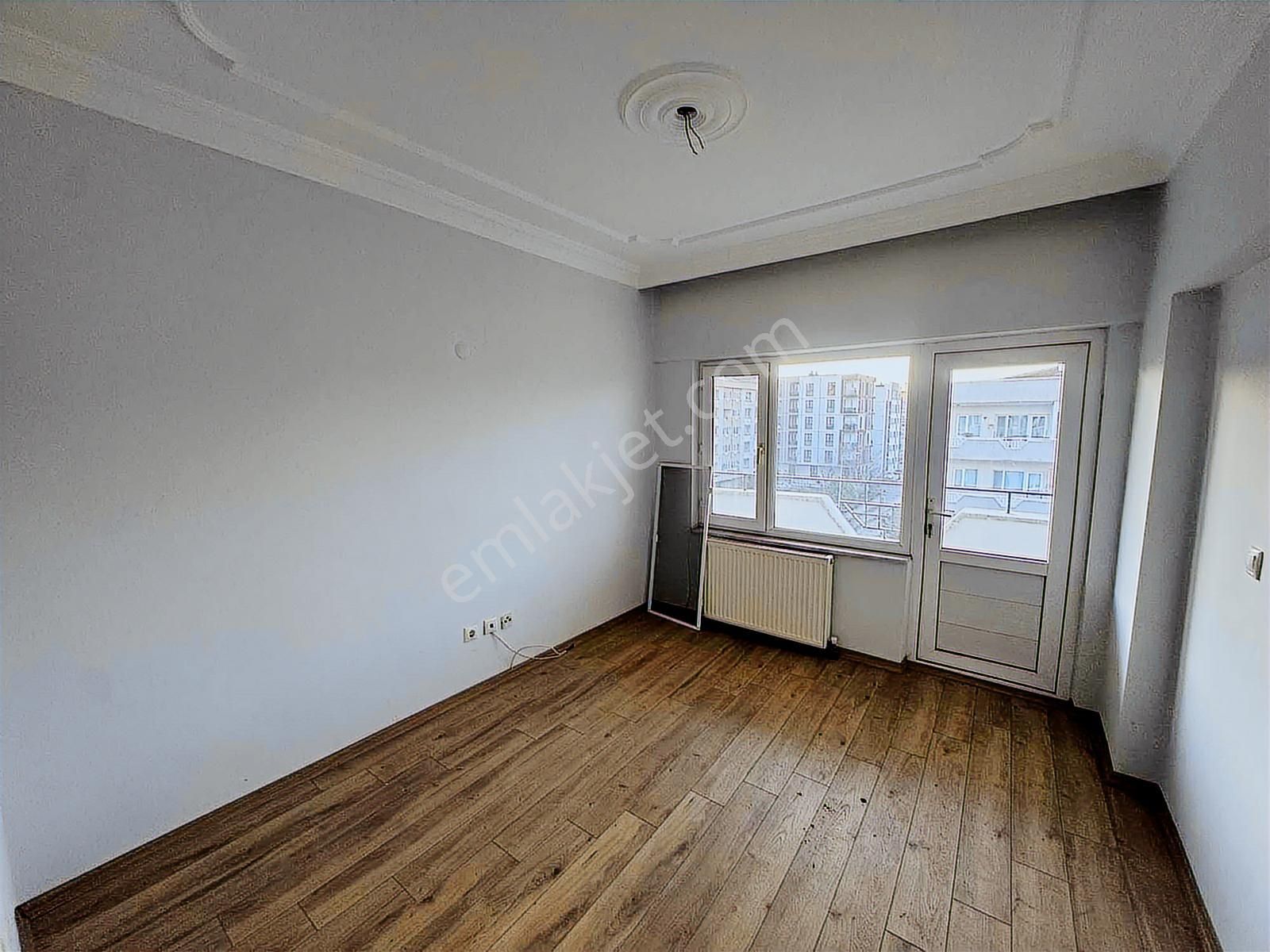 Aile Binasında 3+1 Kat Mülkiyetli 130 M2 Daire !!! - Görsel 26