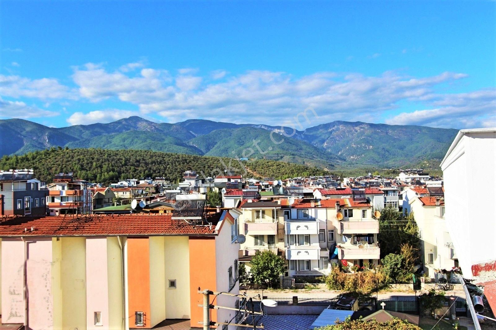 Akçay'da Aygül'den Denize Yakın Doğa Manzaralı Çift Teraslı Deprem* Etütlü Acill 3+1 Satılık Dubleks
