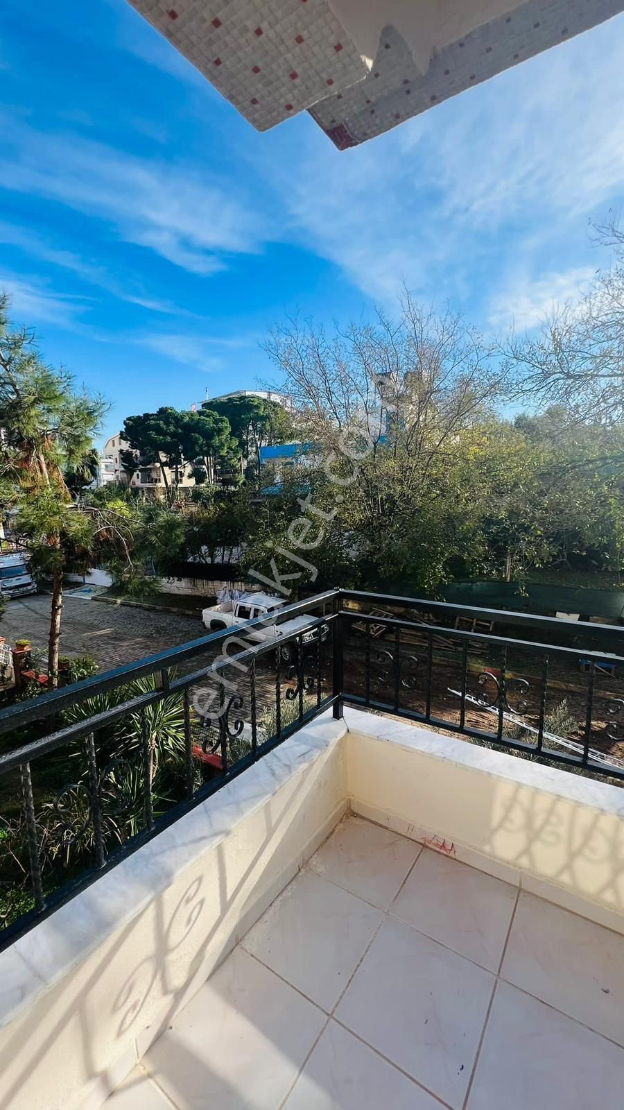 Didim Altınkum Çamlık Mah. Plaja 300 Mt Ara Kat Sıfır Tadilatlı 2+1 Daire - Görsel 9