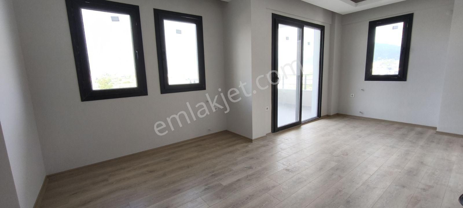 Fethiye Karaçulha'da Satılık Havuzlu Sıfır 2+1 - Görsel 17