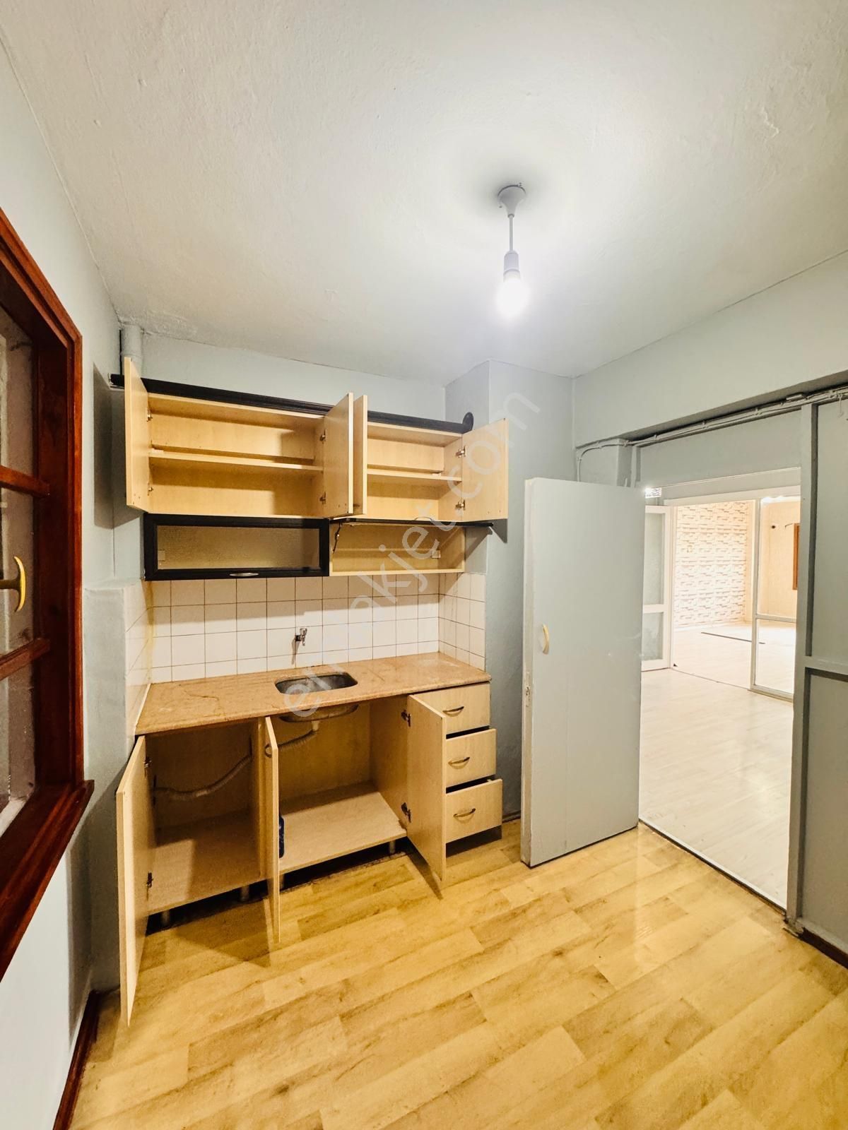 Kent Meydanı Yanı E5 Cepheli Şehir Merkezinde Kiralık Ofis - Görsel 9