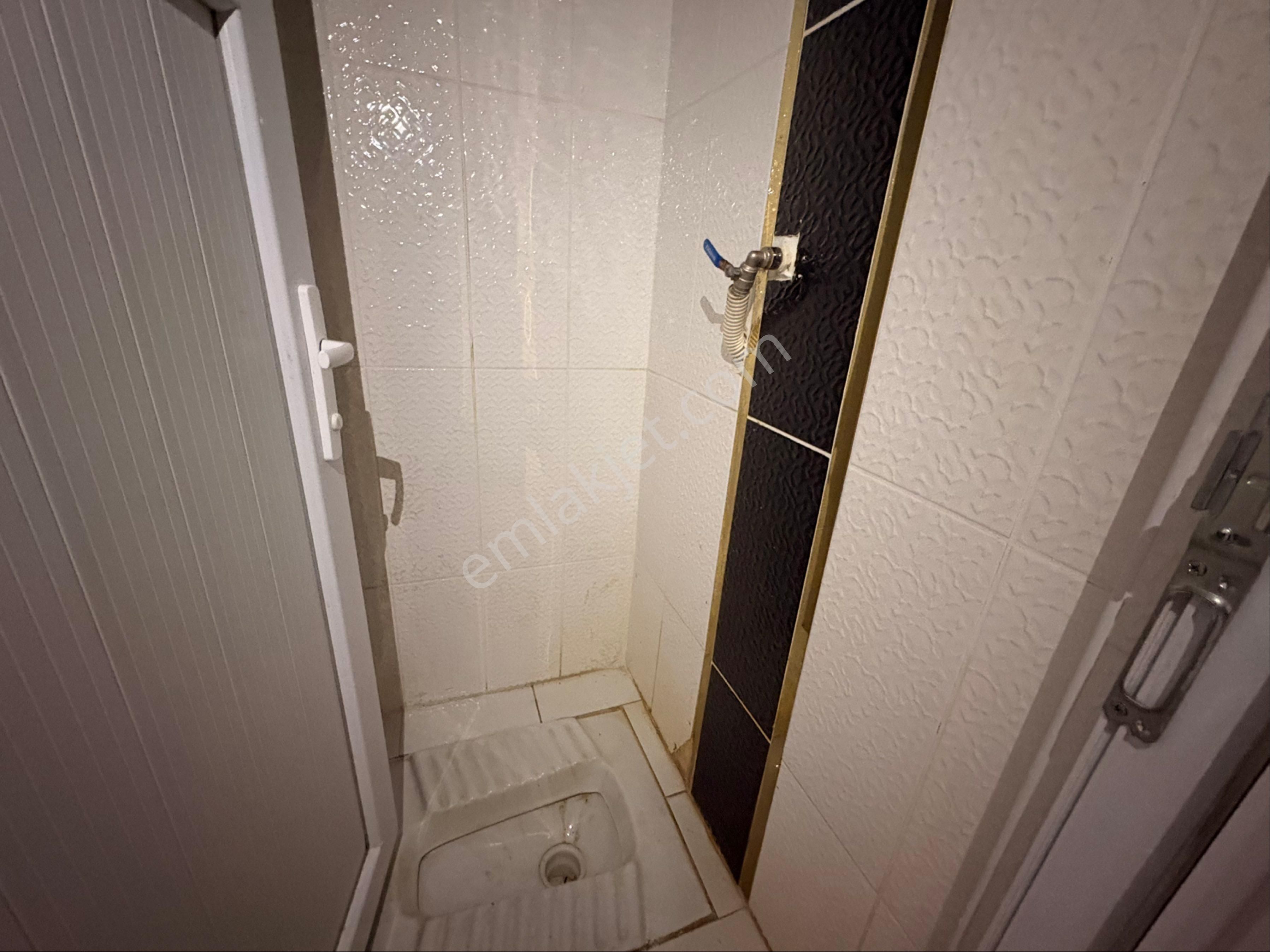 Barbaros Hayrettın Paşa Mahallesı’nde Metrobüse Yakın Temız Klımalı Daıre - Görsel 6