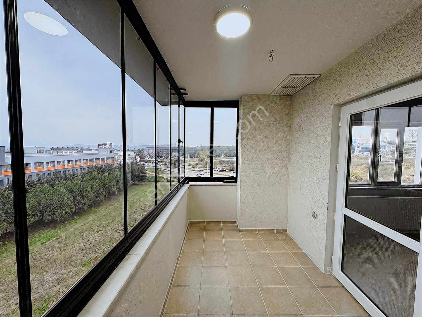 Selçuklu Gayrimenkul'den Harika Konumda 3+1 Kiralık Daire - Görsel 9