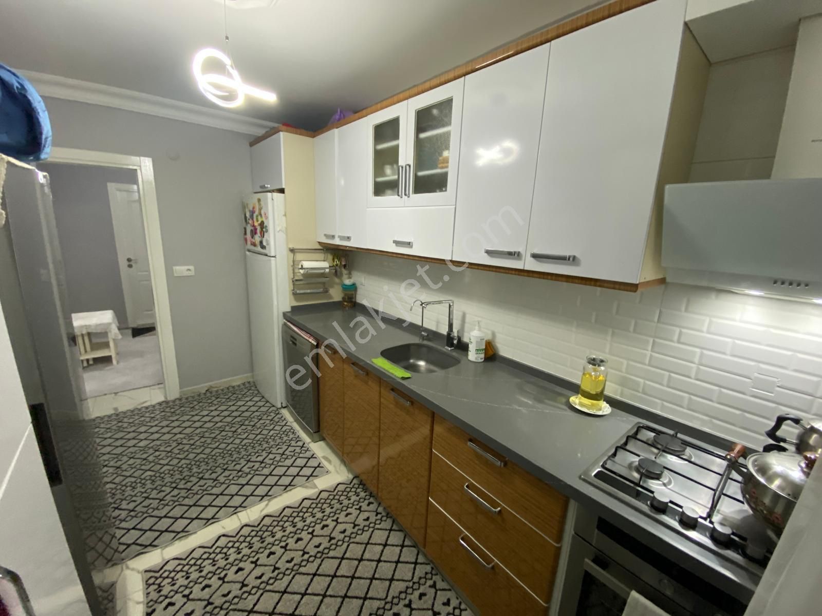 Tuzla Aydınlıda 90m2 Arakat Kullanışlı Masrafsız 2+1 Lüx Daire - Görsel 24