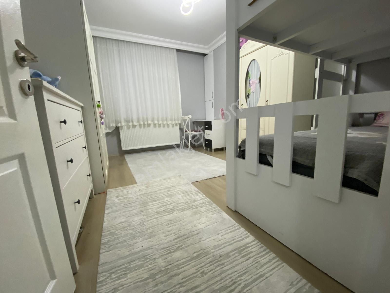 Tuzla Aydınlıda 90m2 Arakat Kullanışlı Masrafsız 2+1 Lüx Daire - Görsel 9