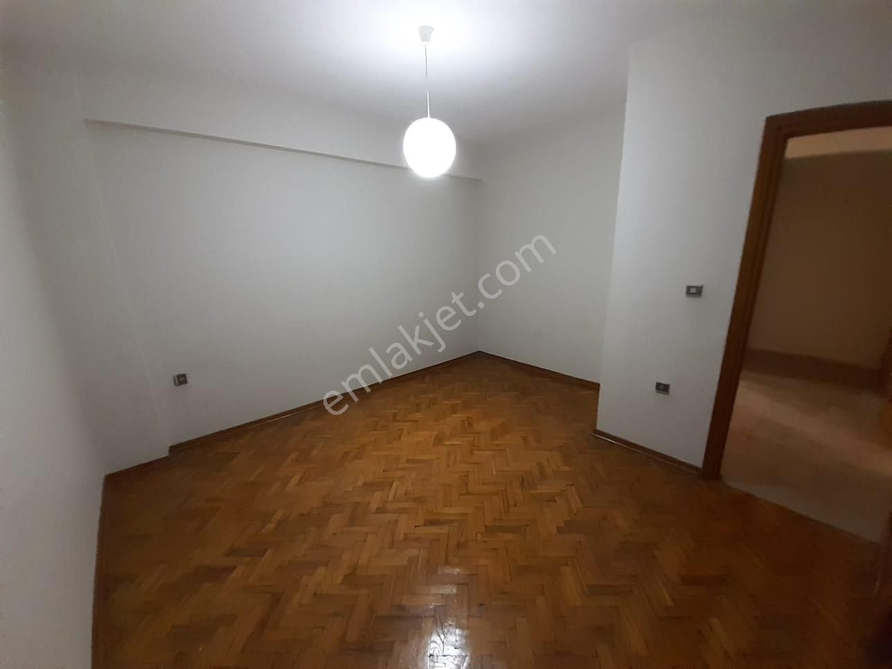 4.levent Metro İstasyonuna 2 Dk. 2+1 Kiralık Daire, Artum'dan