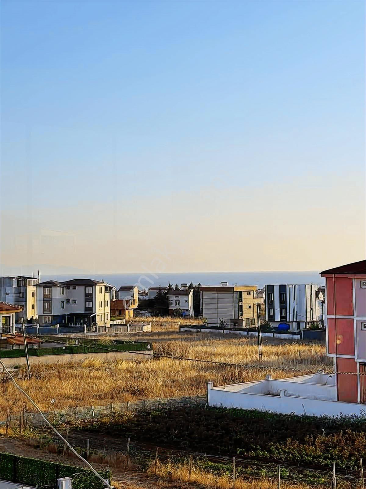 Deniz Manzaralı 300m2 Müstakil Arsa İçinde Eşyalı Tribleks 5+1 - Görsel 23