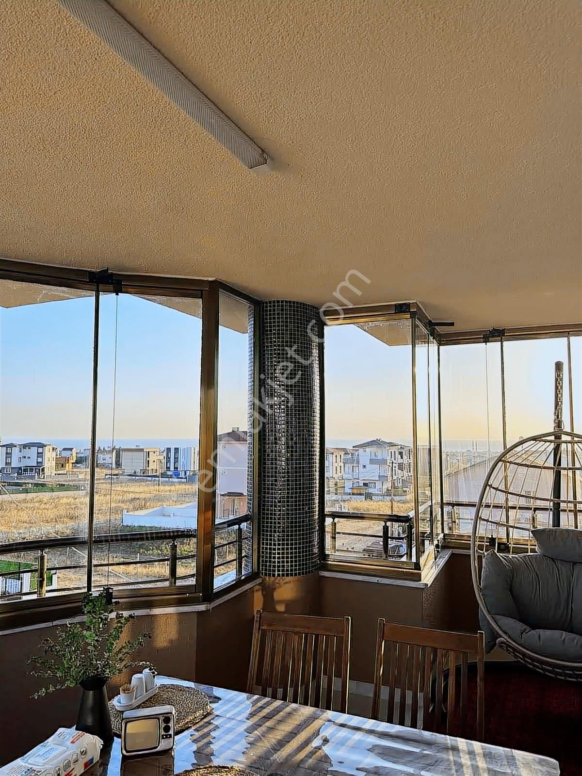 Deniz Manzaralı 300m2 Müstakil Arsa İçinde Eşyalı Tribleks 5+1 - Görsel 22