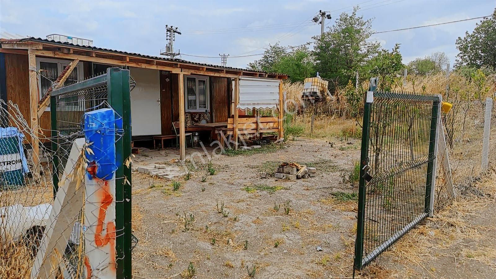 Değirmenköy Ana Yol Üstü 1+1 Eşyalı Hazır Bahçe