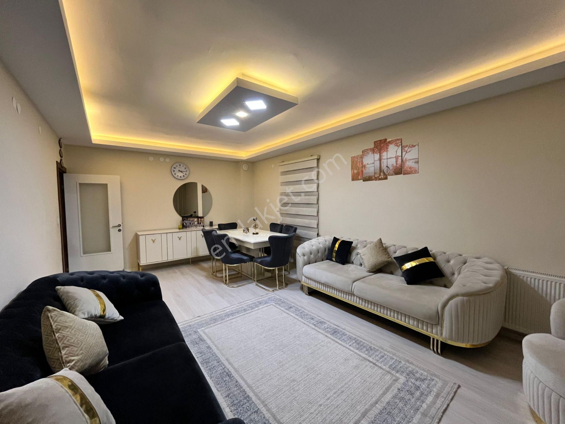 Pursaklar Mehmet Zengin Emlak'tan Hastane Yakını Asansörlü 1.kat 3+1 Yapılı Masrafsız Daire - Görsel 5