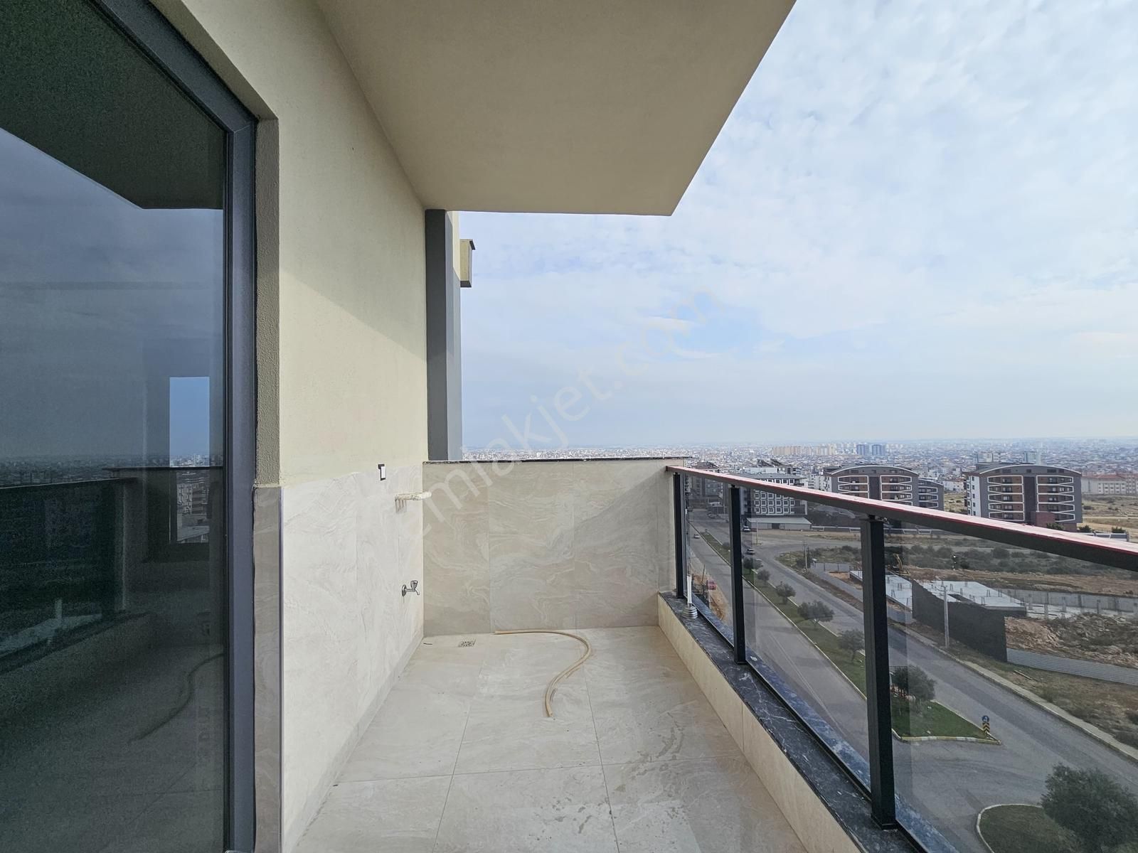 Fevzi Çakmak'da Satılık 2+1 115m2 Havuzlu Manzaralı Sıfır Daire - Görsel 6