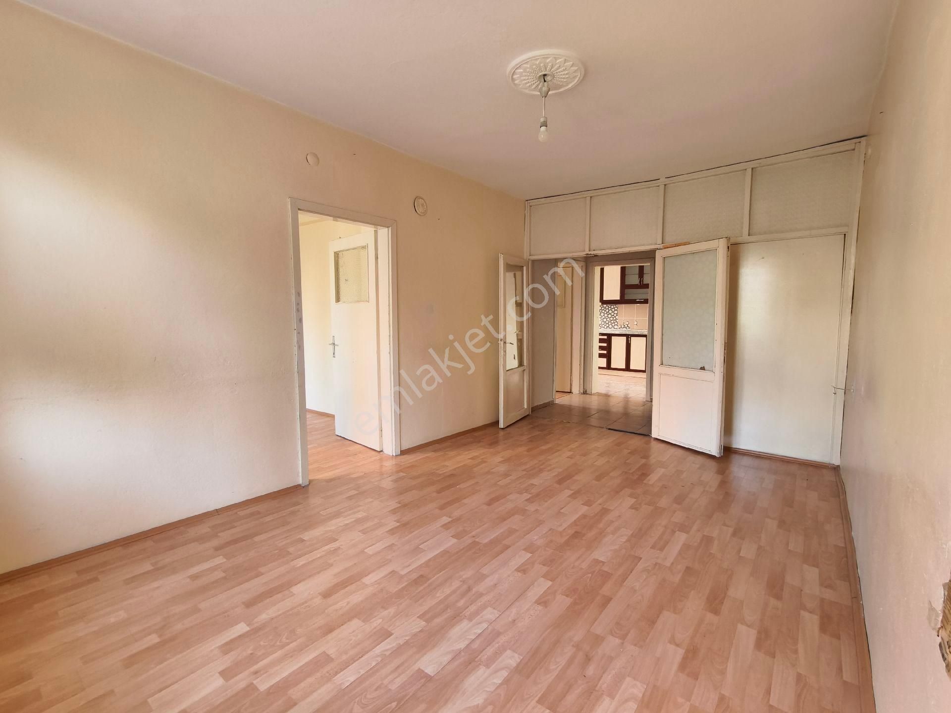 Pera'dan Uluönder Mh. Ssk Bloklarında Kiralık 2+1 Daire - Görsel 7