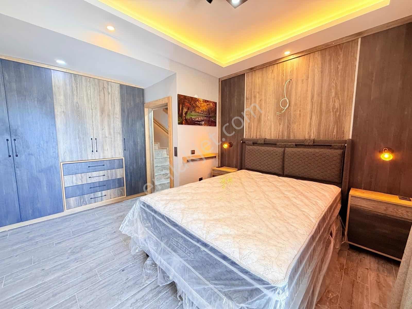 Ciddi Pazarlıklı - Özel İşçilikli Lüks Villa - Görsel 2