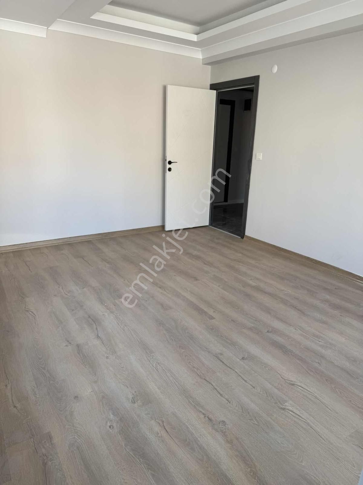 Yeni Binada Ferah Kullanışlı Daire - Görsel 16