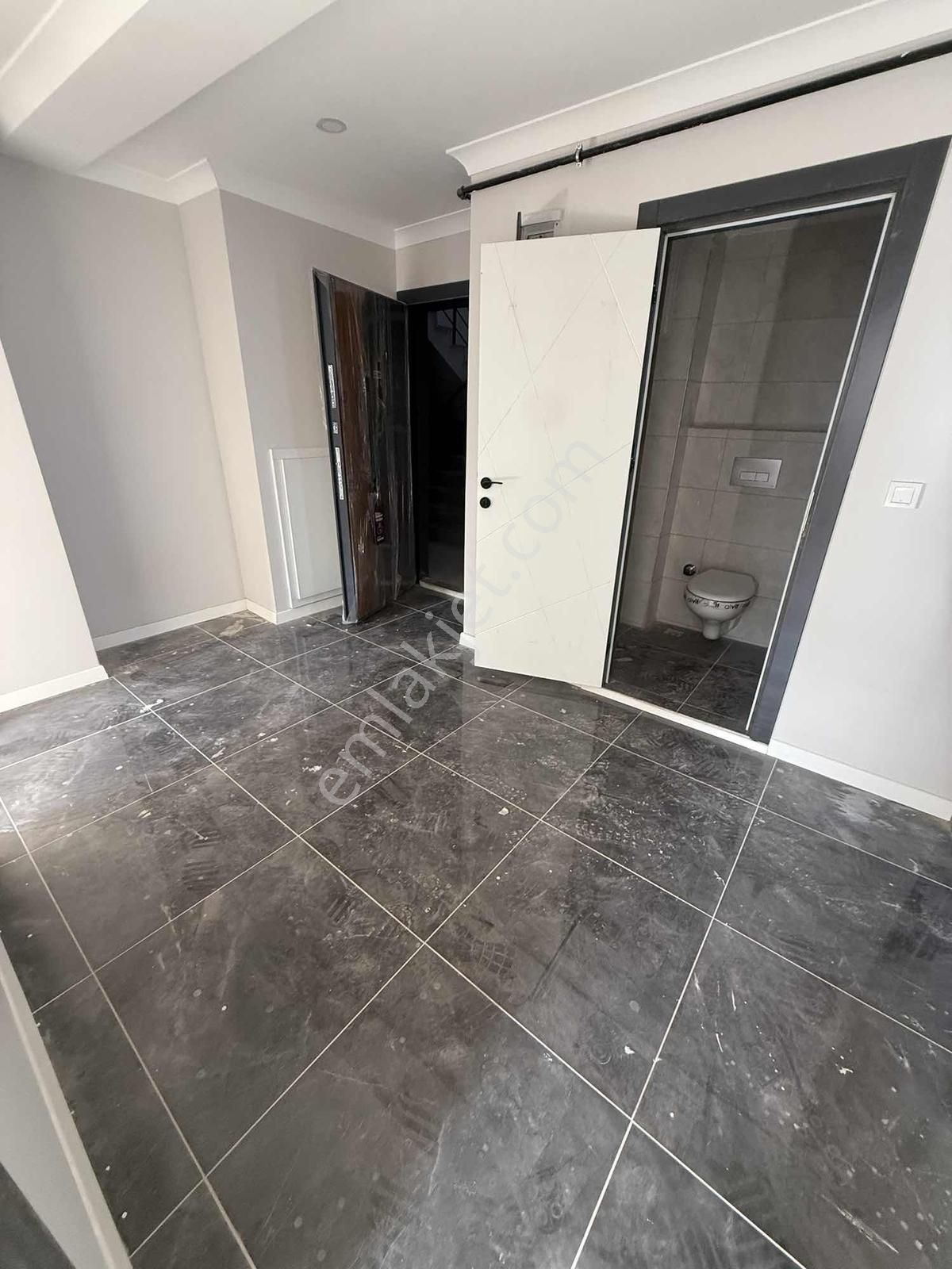 Yeni Binada Ferah Kullanışlı Daire - Görsel 32