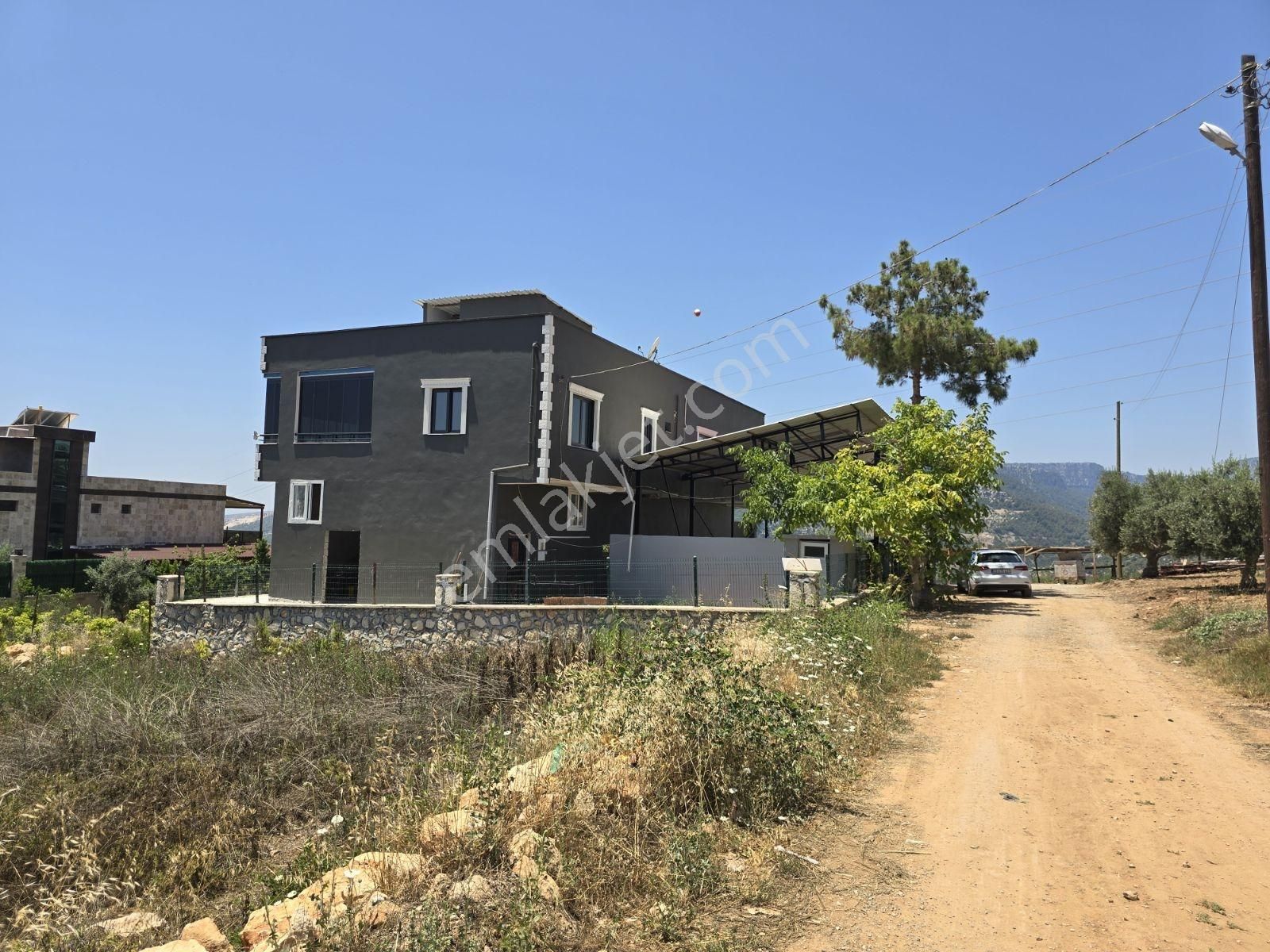 Aktif Gayrimenkulden 537 M2 Arsa 2 Katlı Müstakil Satılıktır