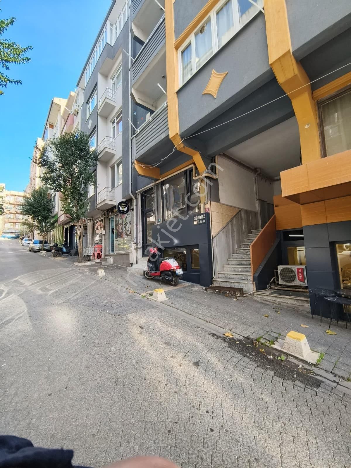 8 Kale Gayrimenkul'den Günaydın Mahallesi'nde Satılık Dükkan