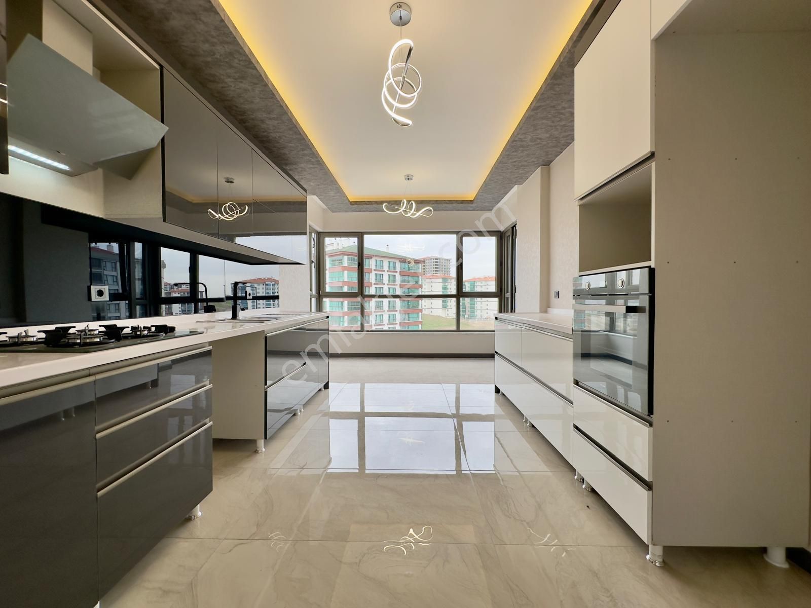 Kalecik Emlak'tan 11.kat 4+1 190m², Giyinme O. Yerden Isıtmalı - Görsel 7