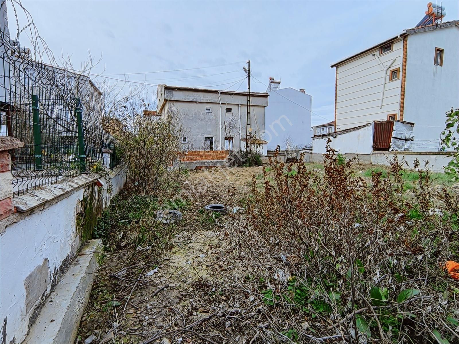 Yeniçiftlikte 150m2 Villa İmarlı Arsa 1.350 Tl Pazarlık Mevcut. - Görsel 3