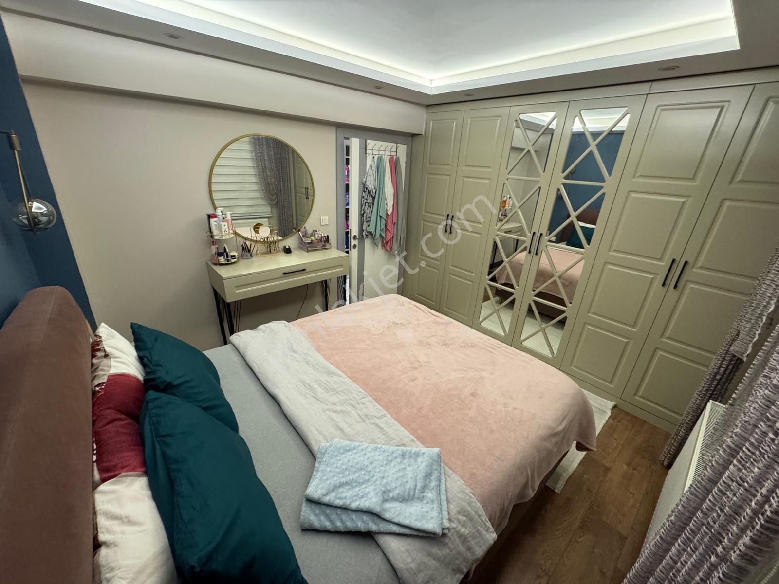 Cadde Üzerinde Asansörlü 3+1 Geniş M2'li Full+full 7 Yllık Daire - Görsel 17