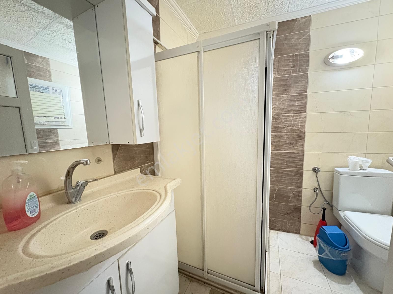 Bornova Kızılayda Bahçeli, Masrafsız 1+1 Kiralık Daire - Görsel 4