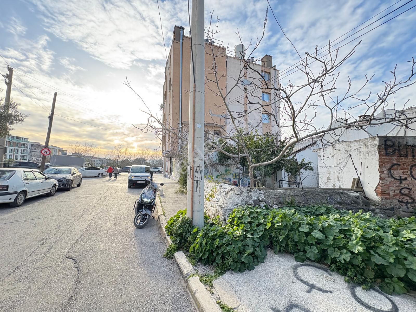 Bornova Kızılayda Bahçeli, Masrafsız 1+1 Kiralık Daire - Görsel 22