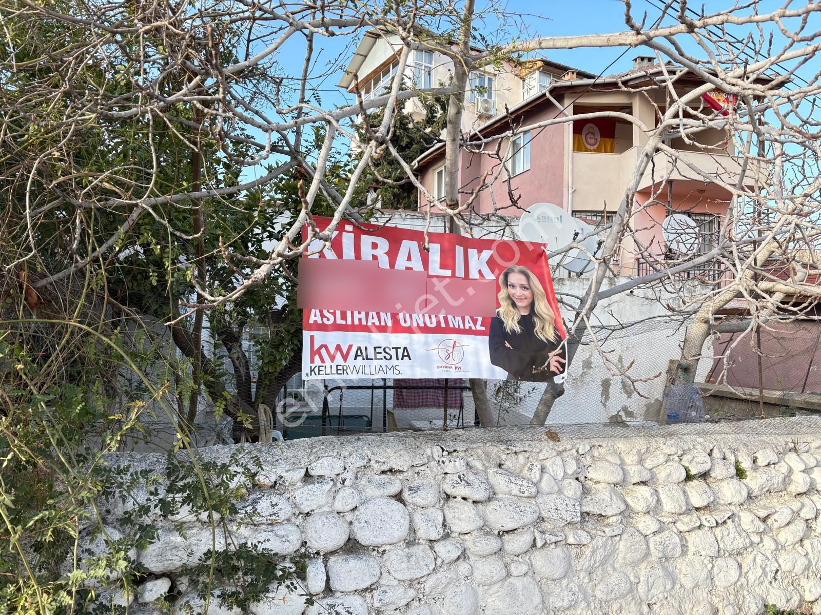 Bornova Kızılayda Bahçeli, Masrafsız 1+1 Kiralık Daire - Görsel 2