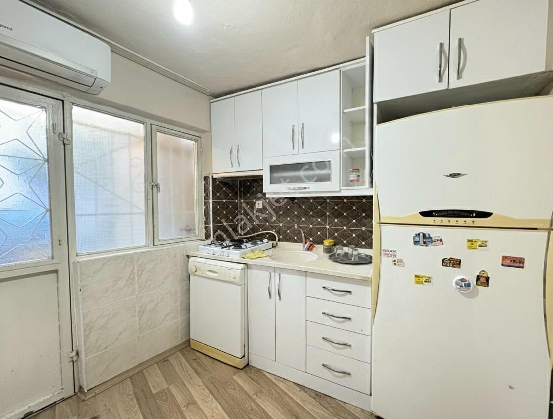 Bornova Kızılayda Bahçeli, Masrafsız 1+1 Kiralık Daire - Görsel 10