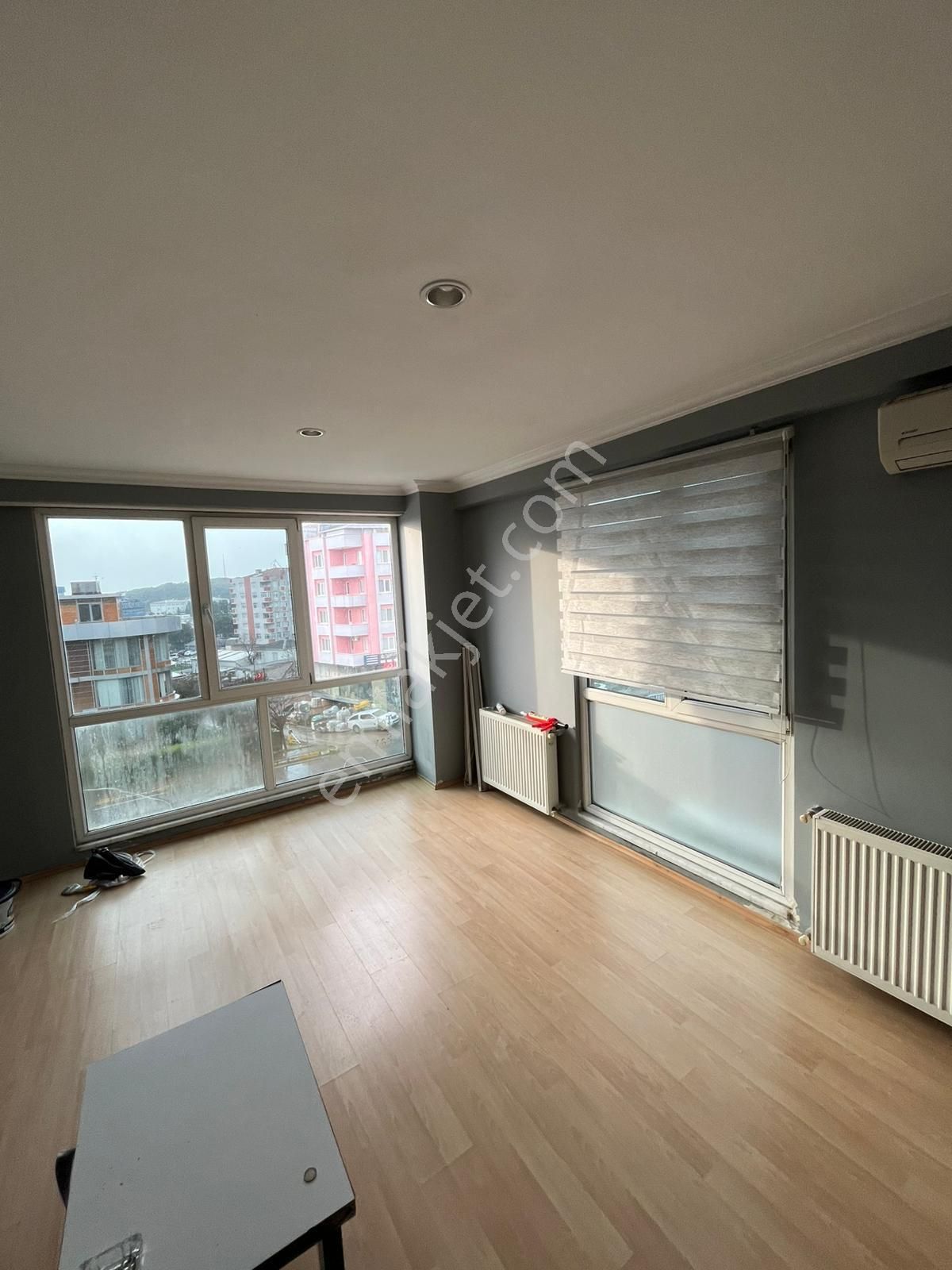 Pendik Güzelyalı Sahil Yolu Üstünde Arakat 1+1 Kiralık Ofis Veya Daire - Görsel 2