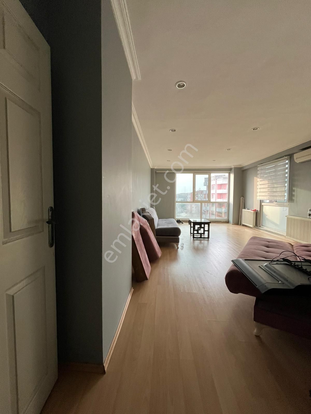 Pendik Güzelyalı Sahil Yolu Üstünde Arakat 1+1 Kiralık Ofis Veya Daire - Görsel 4