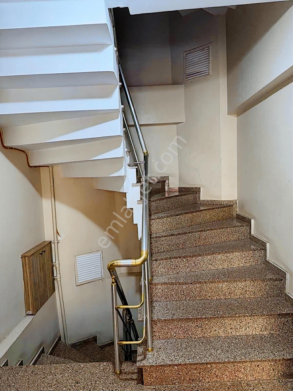 Ümraniye Yamanevler Mh.2+1 Büyük Ve İki Balkonlu Satılık Daire - Görsel 31