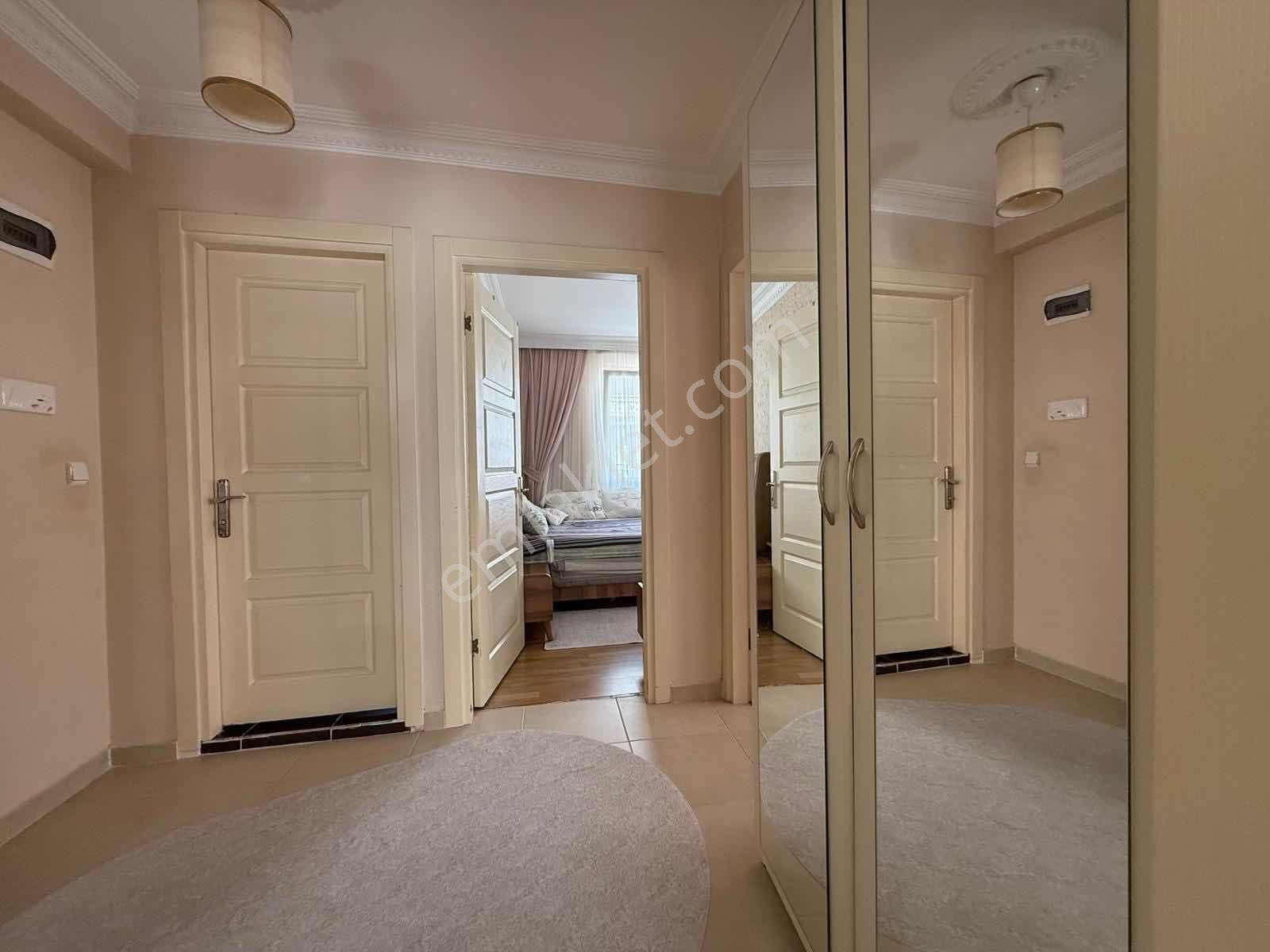 Ümraniye Yamanevler Mh.2+1 Büyük Ve İki Balkonlu Satılık Daire - Görsel 2