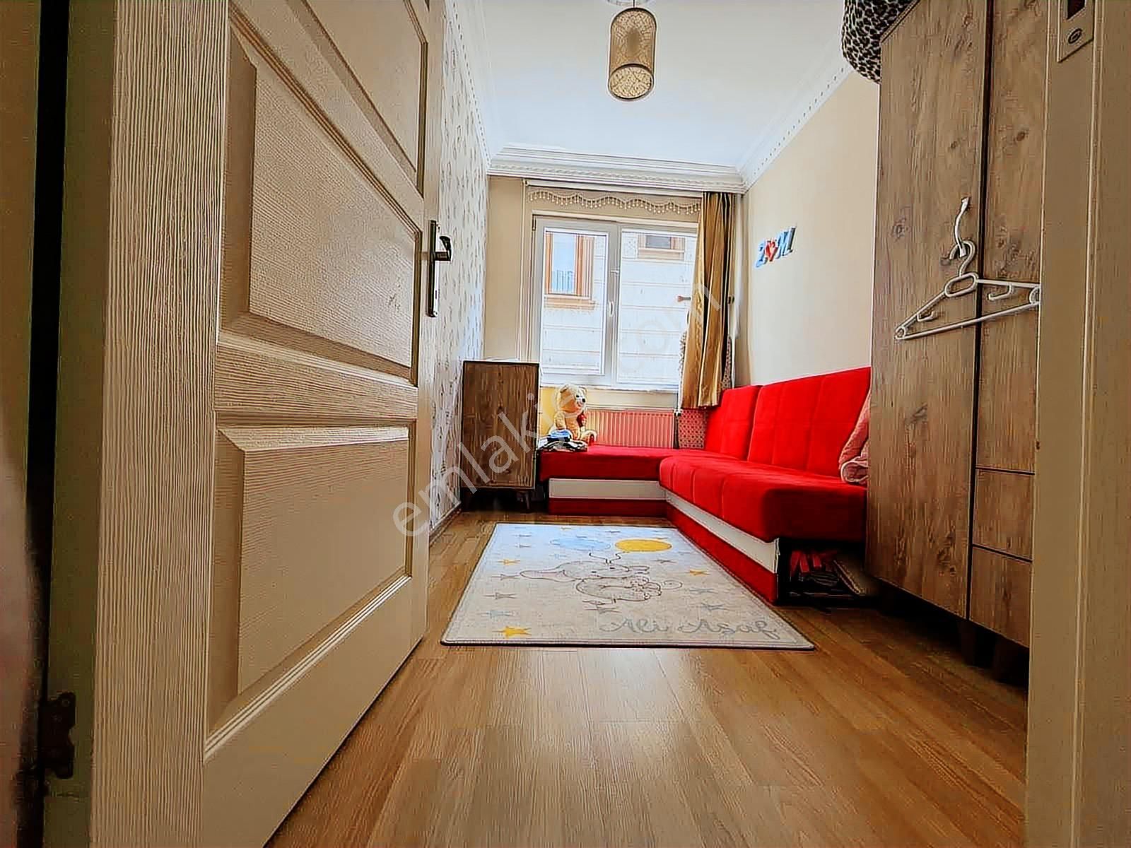 Ümraniye Yamanevler Mh.2+1 Büyük Ve İki Balkonlu Satılık Daire - Görsel 4
