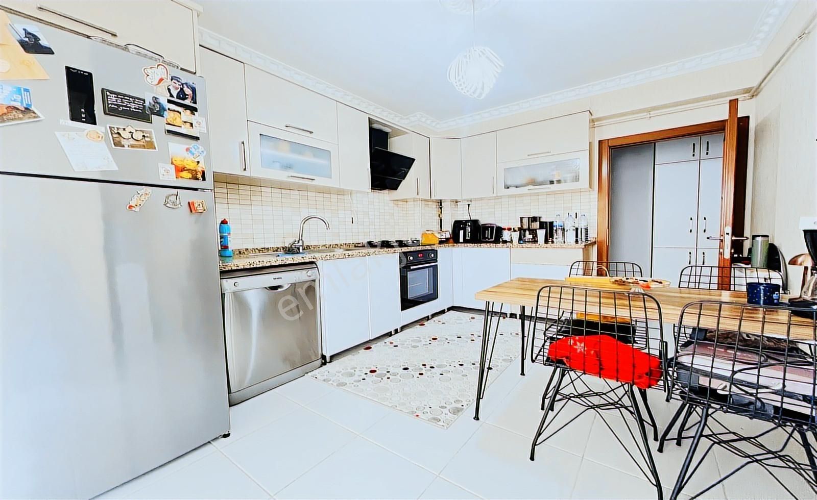 Çok Acil'den Kuşcagız Muhtarlık Yakını Yeni Bina'da 4+1 Fırsat