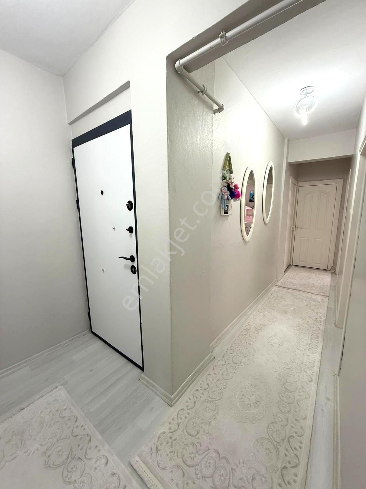 Tutar Dan Metrobüse 8 Dk Kat Mülkiyetli 2+1 Ara Kat Daire - Görsel 7