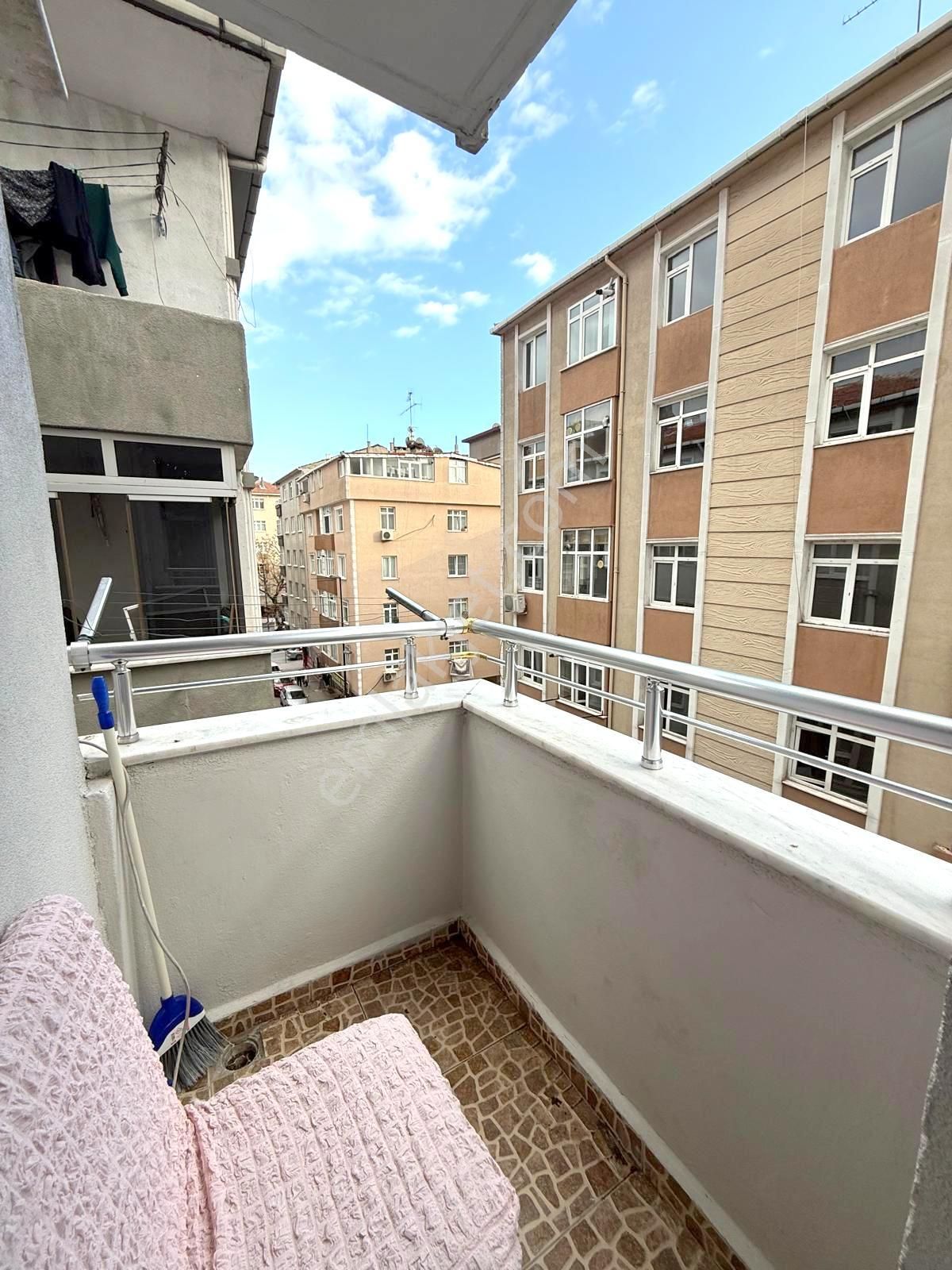 Tutar Dan Metrobüse 8 Dk Kat Mülkiyetli 2+1 Ara Kat Daire - Görsel 2