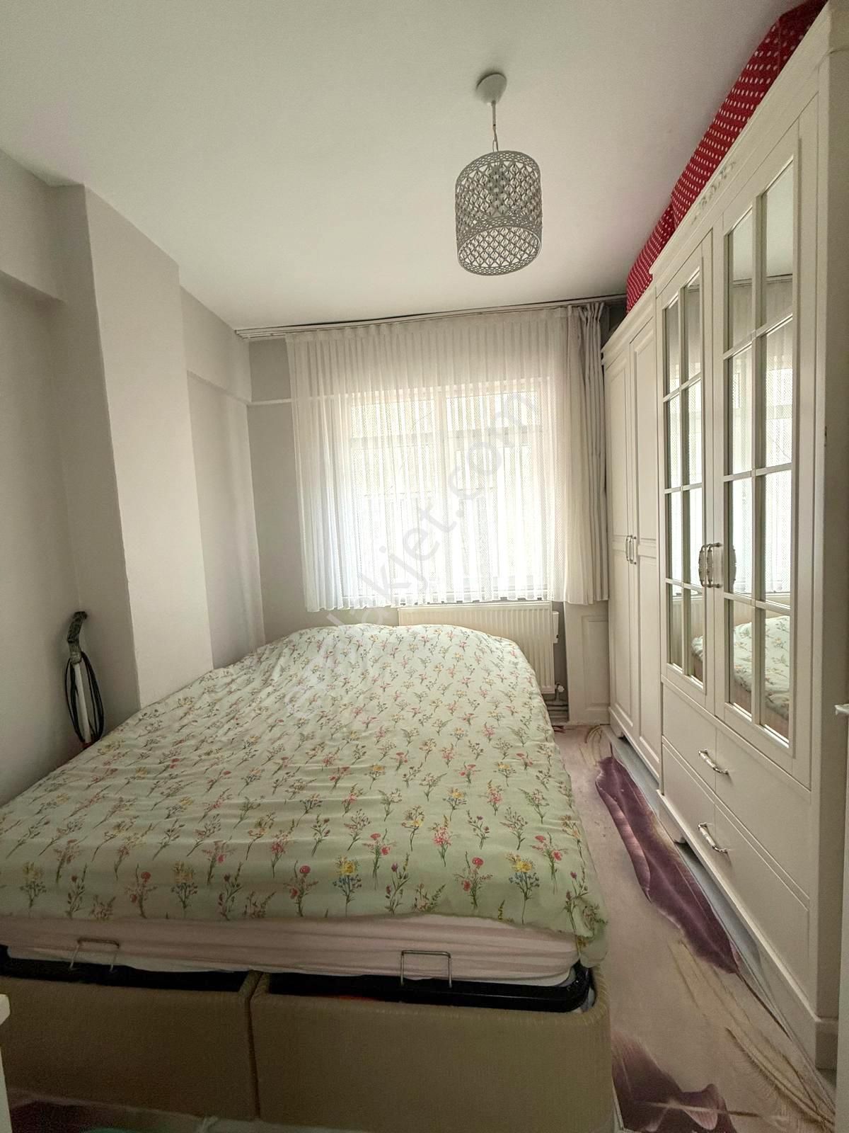 Tutar Dan Metrobüse 8 Dk Kat Mülkiyetli 2+1 Ara Kat Daire - Görsel 11