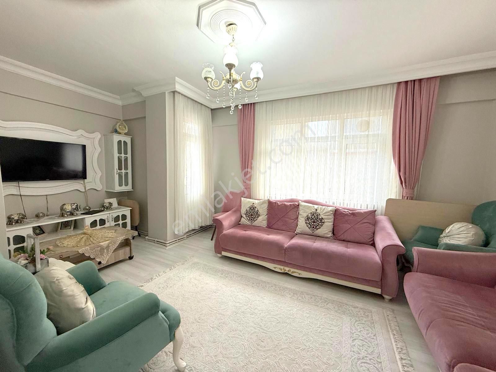 Tutar Dan Metrobüse 8 Dk Kat Mülkiyetli 2+1 Ara Kat Daire - Görsel 20