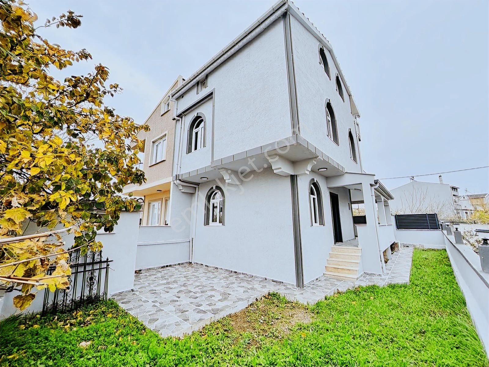 ꧂çok Güzel Konumda 4+1 Geniş Odalı Sağlam Villa ꧂ - Görsel 20